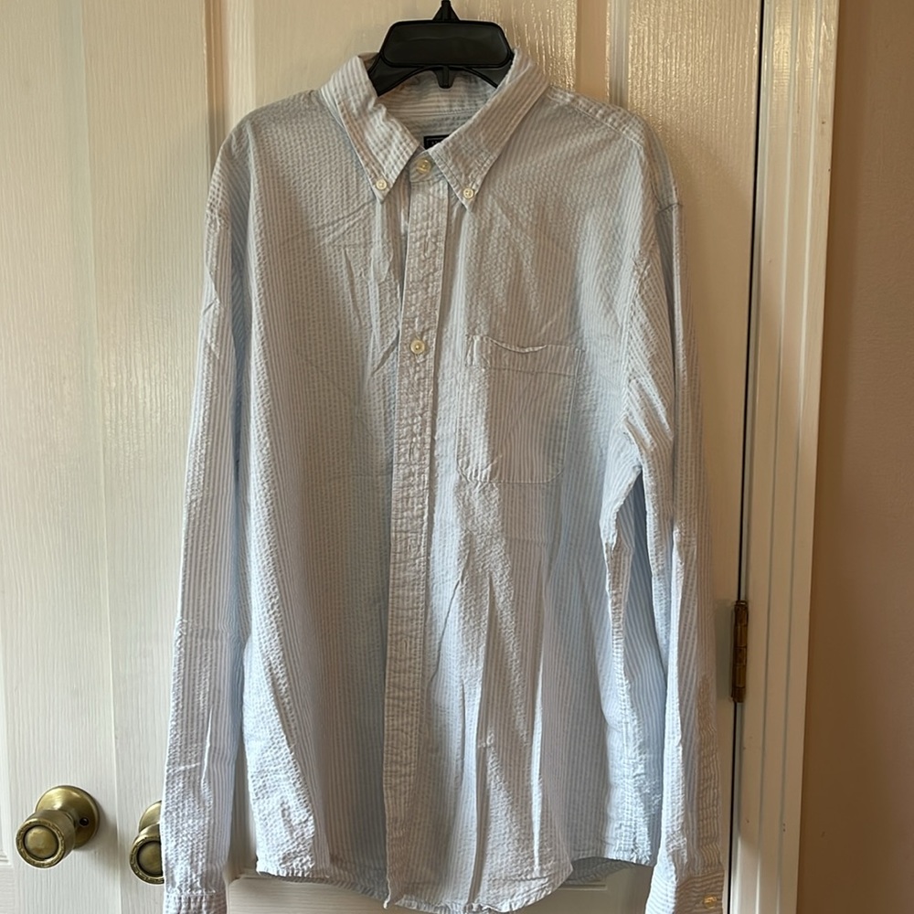 Abercrombie & Fitch blue and white shirt